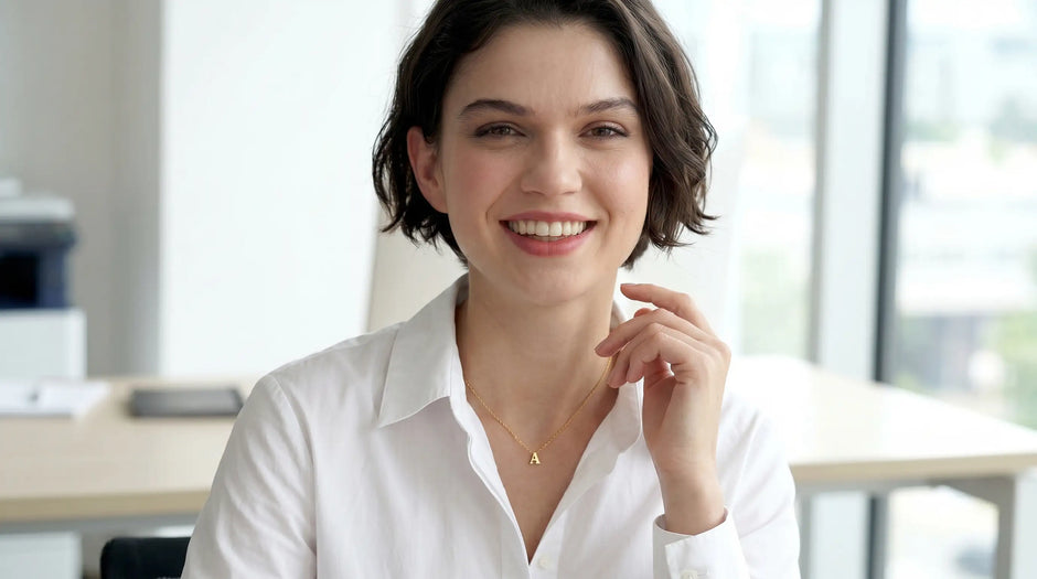 A Love Letter in Gold: Why Personalized Jewelry Still Hits Different