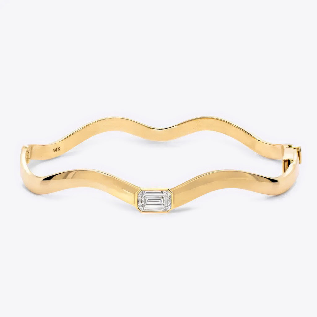 Emerald Taylor Wave Bangle