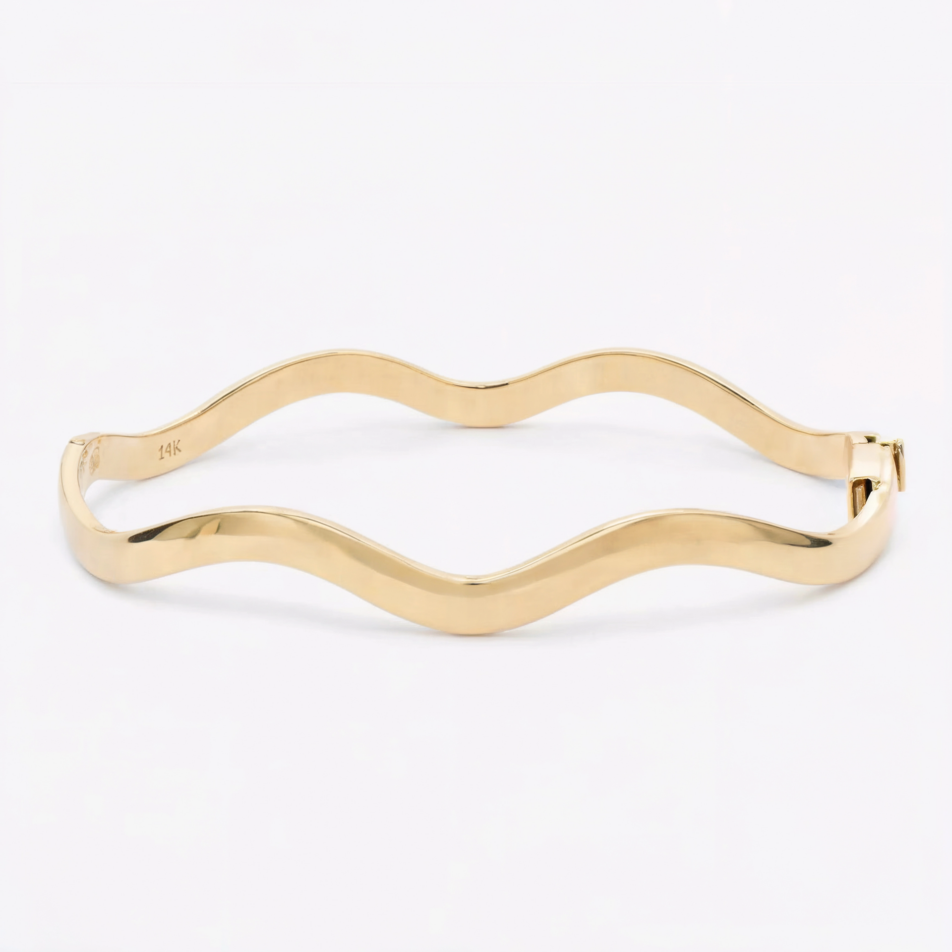 Plain_Taylor_Wave_Bangle_1.