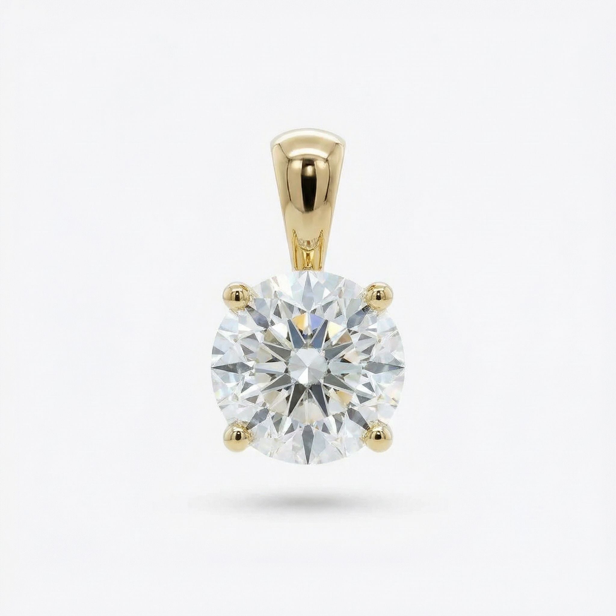 The Lila- Round Diamond Pendant