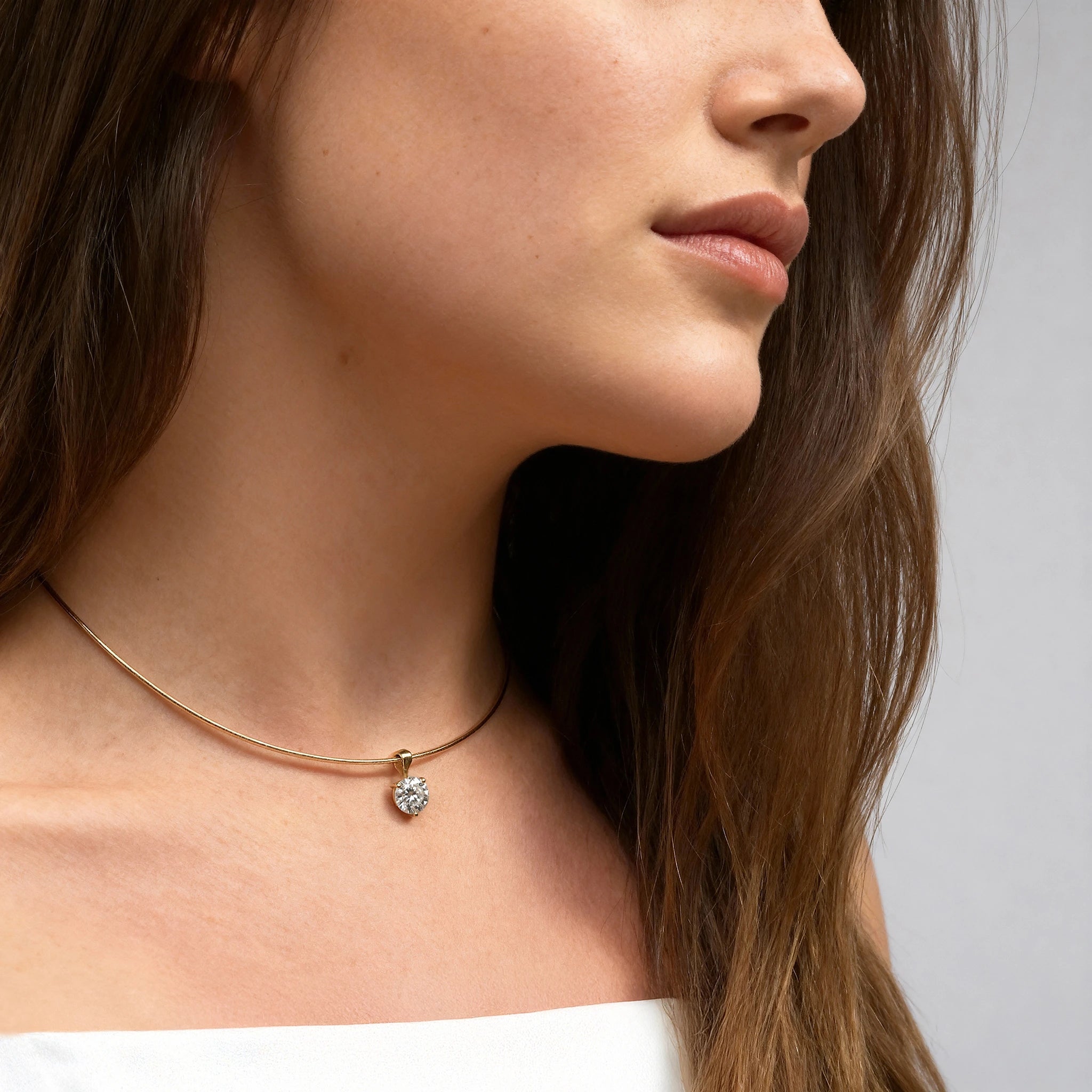 The Lila Necklace- Round Diamond